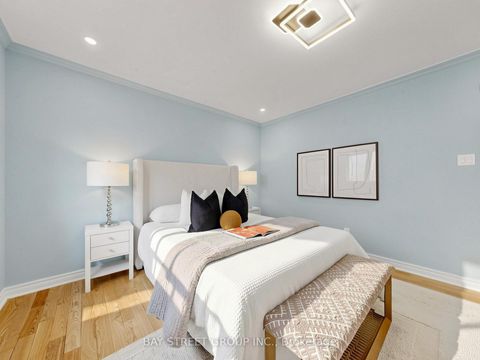Photo 35 at 98 Brookeview Drive, Aurora Highlands, Aurora