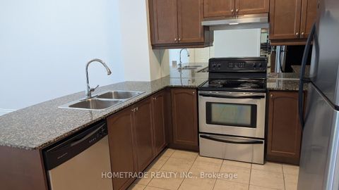 Photo 7 at 115 - 2 Maison Parc Court, Lakeview Estates, Vaughan