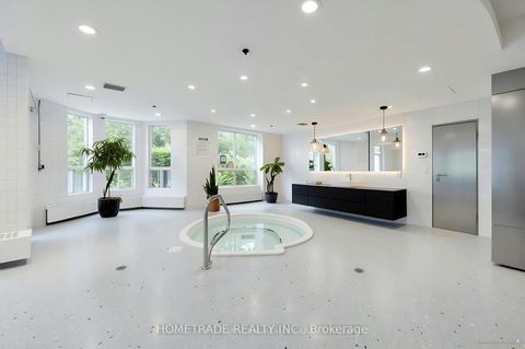 Photo 26 at 115 - 2 Maison Parc Court, Lakeview Estates, Vaughan