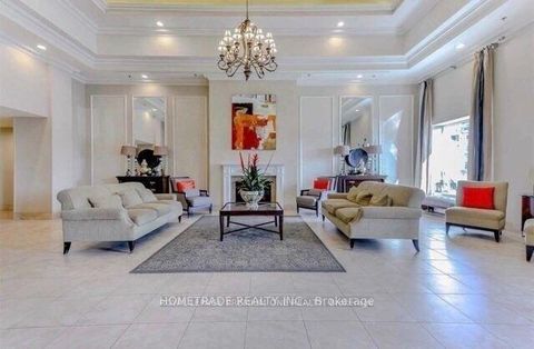 Photo 31 at 115 - 2 Maison Parc Court, Lakeview Estates, Vaughan