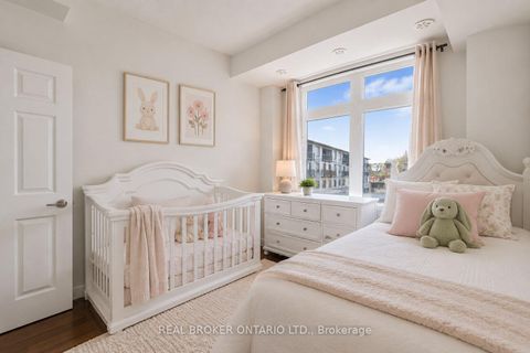 Photo 11 at 21 - 630 Rogers Road, Eglinton West, Toronto