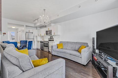 Photo 13 at 21 - 630 Rogers Road, Eglinton West, Toronto