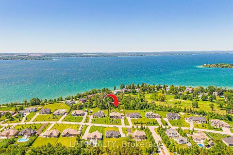 Photo 2 at 18 Wolford Court, Historic Lakeshore Communities, Georgina