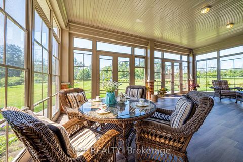 Photo 13 at 18 Wolford Court, Historic Lakeshore Communities, Georgina