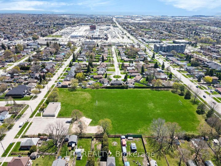 Photo 42 at 340 Fairlawn Street, McLaughlin, Oshawa