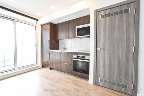 Photo 3 at 3907 - 38 Widmer Street, Waterfront Communities C1, Toronto