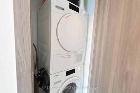 Photo 5 at 3907 - 38 Widmer Street, Waterfront Communities C1, Toronto