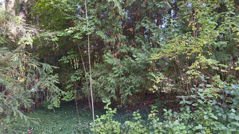 Photo 2 at 117 WESTWOOD Lane, South Richvale, Richmond Hill