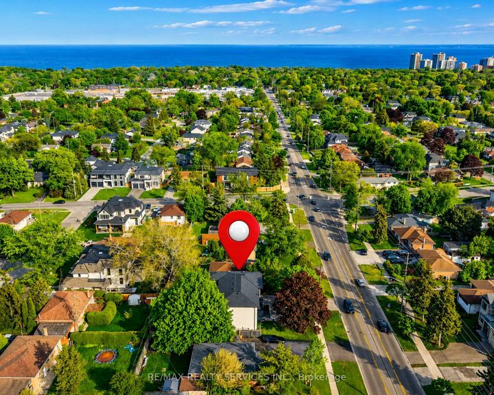 Photo 1 at 519 Third Line, WO West, Oakville