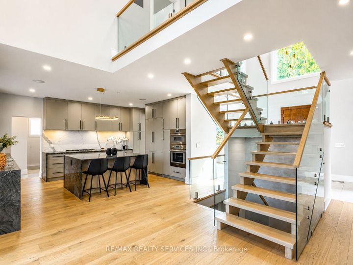 Photo 10 at 519 Third Line, WO West, Oakville