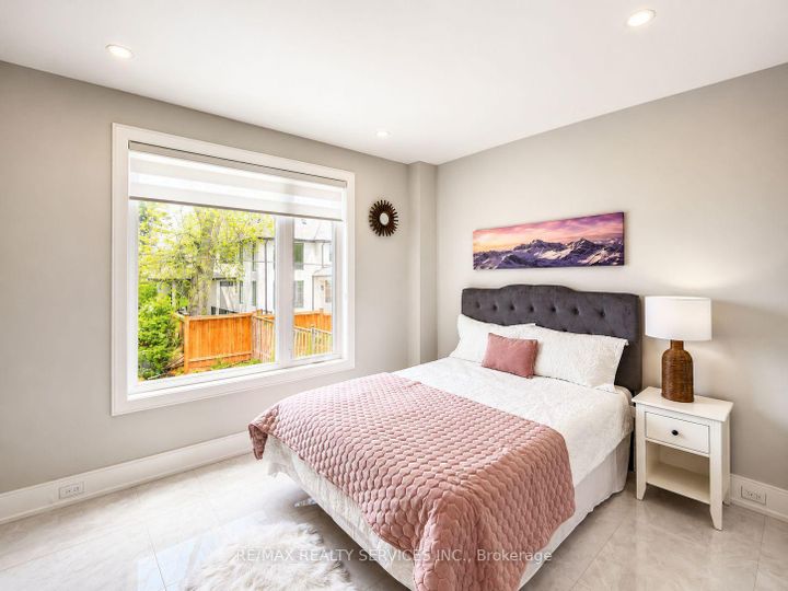 Photo 25 at 519 Third Line, WO West, Oakville