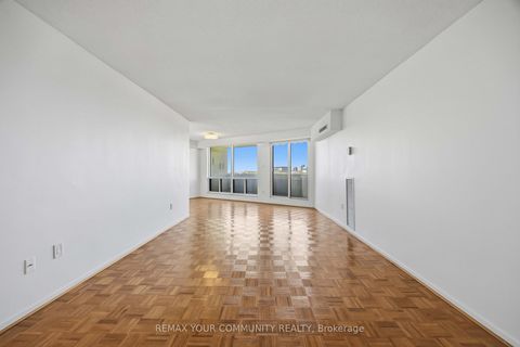 Photo 2 at 801 - 150 Neptune Drive, Lawrence, Toronto