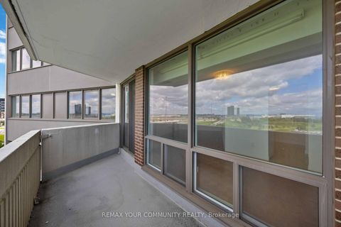 Photo 26 at 801 - 150 Neptune Drive, Lawrence, Toronto