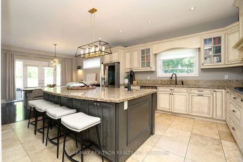 Photo 9 at 49 Hamilton Drive, Leslie Valley, Newmarket