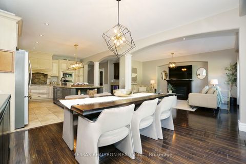 Photo 11 at 49 Hamilton Drive, Leslie Valley, Newmarket