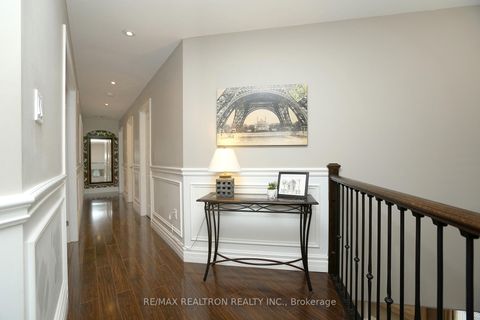 Photo 16 at 49 Hamilton Drive, Leslie Valley, Newmarket