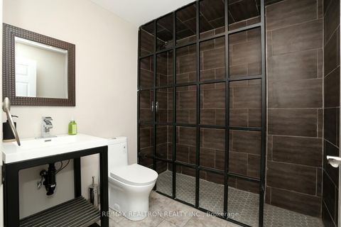 Photo 23 at 49 Hamilton Drive, Leslie Valley, Newmarket