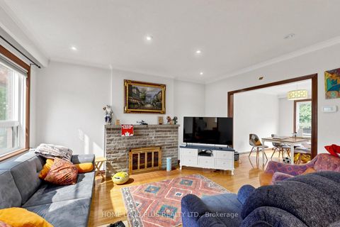 Photo 5 at 521 Hillsdale Avenue E, Mount Pleasant East, Toronto