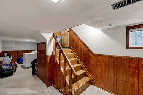 Photo 27 at 521 Hillsdale Avenue E, Mount Pleasant East, Toronto