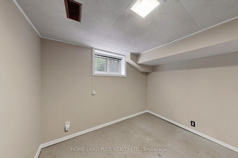 Photo 28 at 521 Hillsdale Avenue E, Mount Pleasant East, Toronto