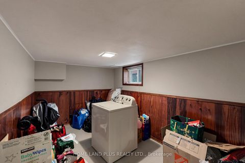 Photo 31 at 521 Hillsdale Avenue E, Mount Pleasant East, Toronto
