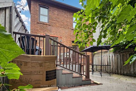 Photo 33 at 521 Hillsdale Avenue E, Mount Pleasant East, Toronto