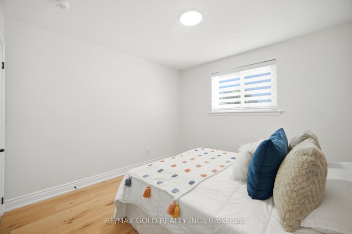 Photo 17 at 8 Athlone Avenue, Avondale, Brampton