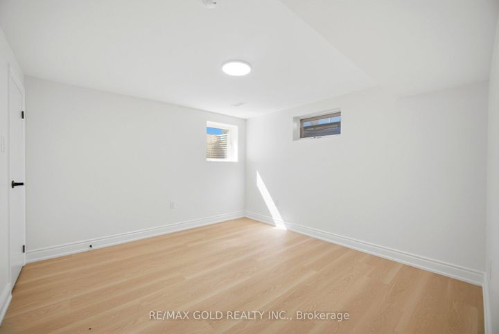 Photo 34 at 8 Athlone Avenue, Avondale, Brampton