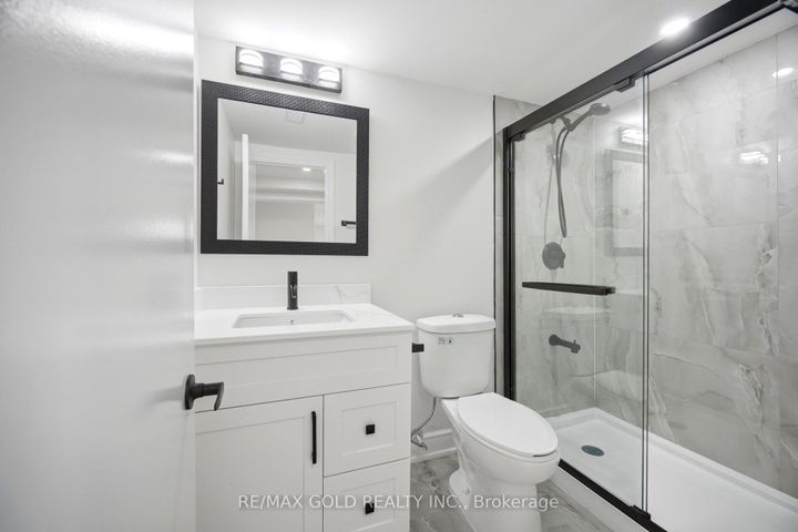 Photo 43 at 8 Athlone Avenue, Avondale, Brampton