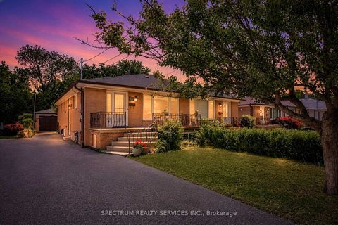 Photo 0 at 37 Newlin Crescent, Jane Heights, Toronto