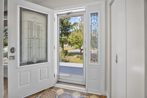 Photo 13 at 37 Newlin Crescent, Jane Heights, Toronto