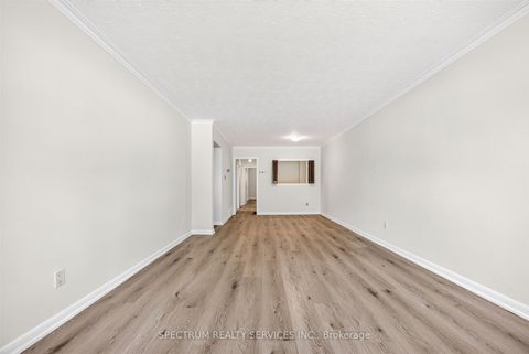 Photo 17 at 37 Newlin Crescent, Jane Heights, Toronto