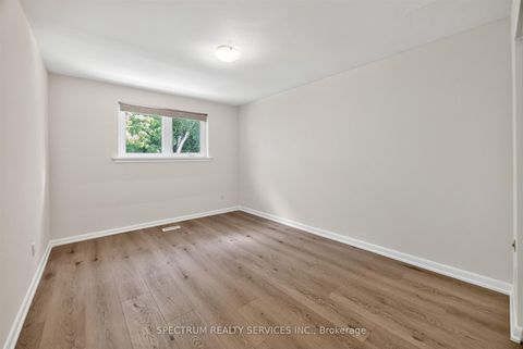 Photo 26 at 37 Newlin Crescent, Jane Heights, Toronto