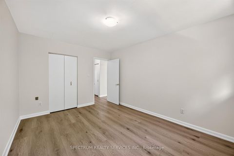 Photo 27 at 37 Newlin Crescent, Jane Heights, Toronto