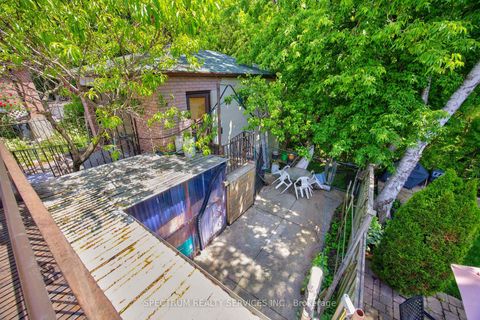 Photo 45 at 37 Newlin Crescent, Jane Heights, Toronto
