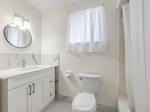 Photo 14 at 205 Vauxhall Drive, Dorset Park, Toronto