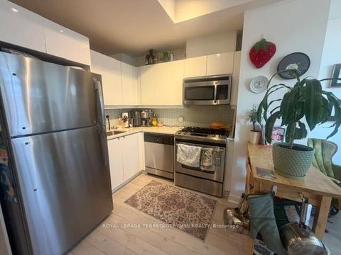 Photo 6 at 504 - 127 Queen Street E, Yonge Corridor, Toronto