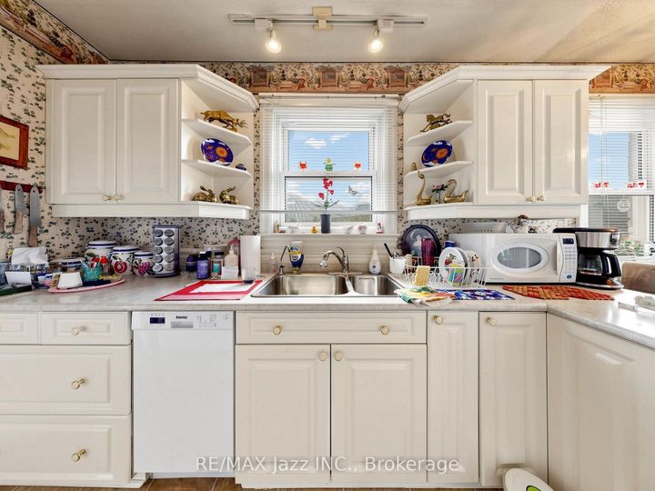 Photo 13 at 83 Stevenson Road N, McLaughlin, Oshawa