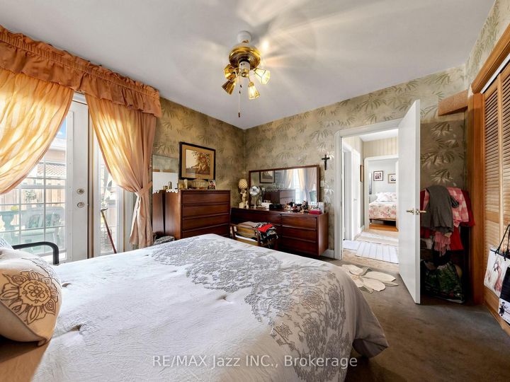 Photo 18 at 83 Stevenson Road N, McLaughlin, Oshawa