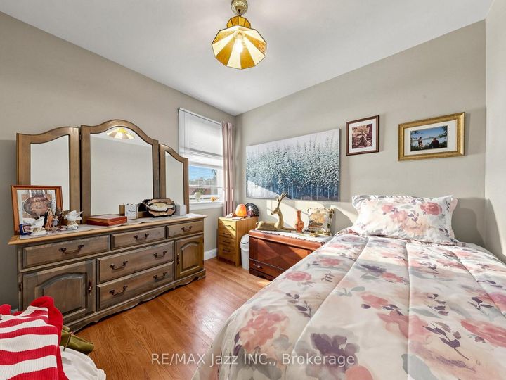 Photo 21 at 83 Stevenson Road N, McLaughlin, Oshawa