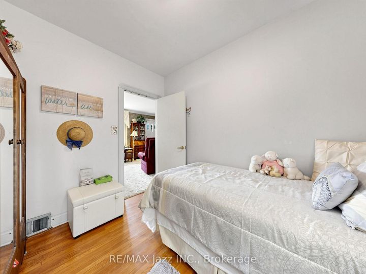 Photo 24 at 83 Stevenson Road N, McLaughlin, Oshawa
