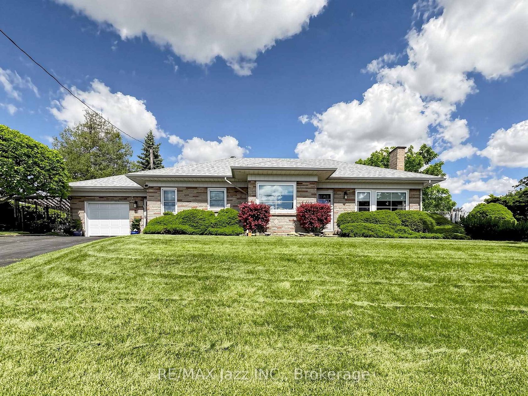 83 Stevenson Road N, McLaughlin, Oshawa 2