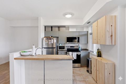 Photo 5 at 413 - 550 Front Street W, Waterfront Communities C1, Toronto