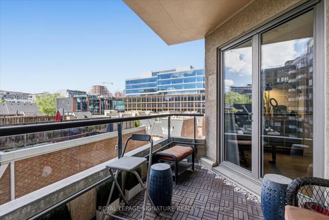 Photo 13 at 413 - 550 Front Street W, Waterfront Communities C1, Toronto