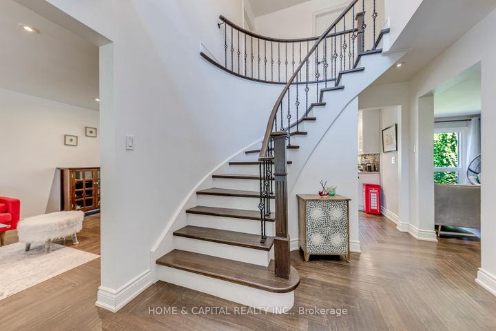 Photo 4 at 2171 Margot Street, RO River Oaks, Oakville