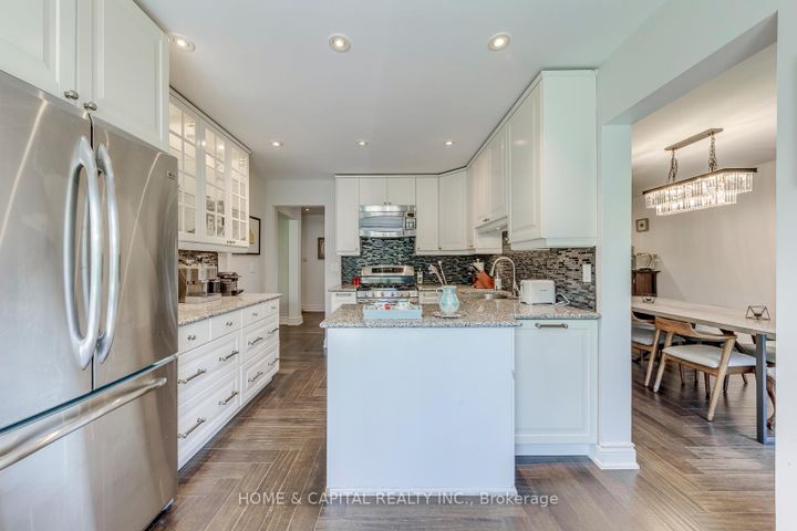 Photo 11 at 2171 Margot Street, RO River Oaks, Oakville