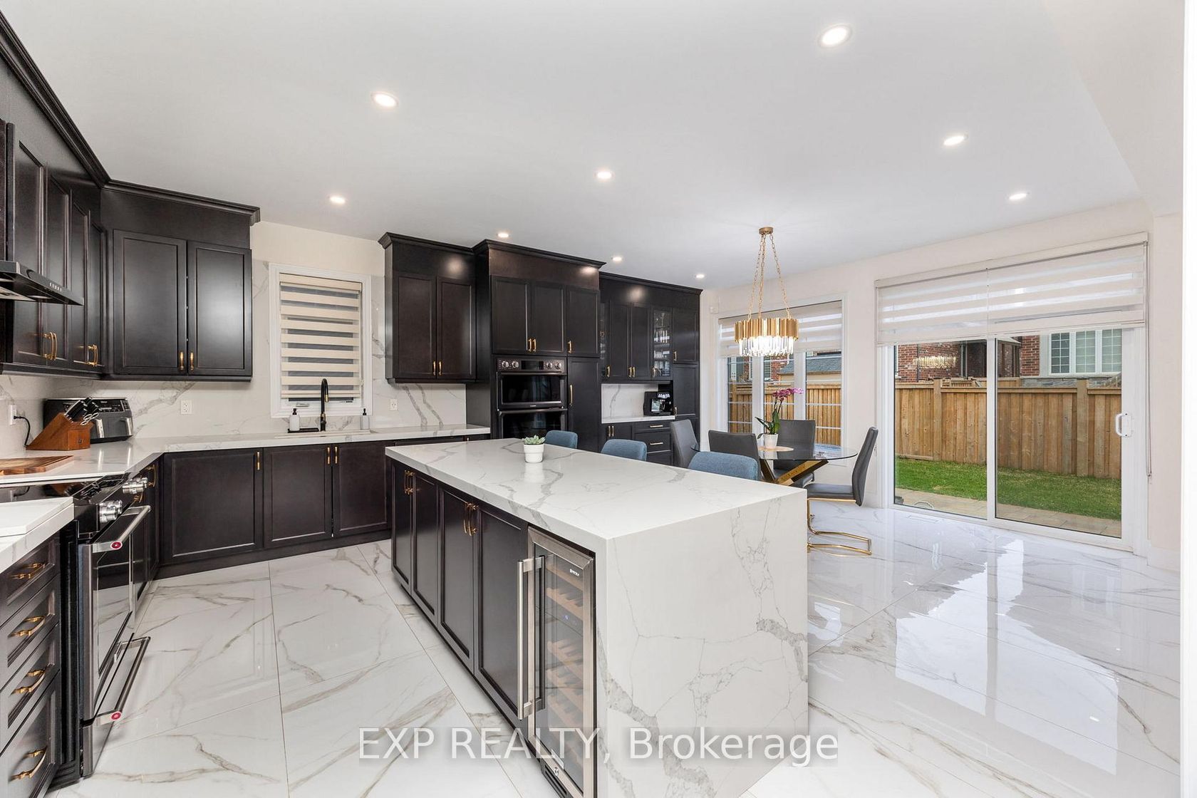 2300 Lozenby Street, Alcona, Innisfil photo number 2