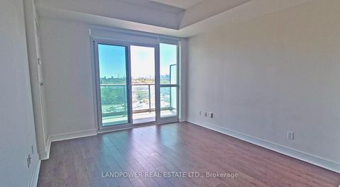 Photo 10 at 916 - 35 Brian Peck Crescent, Leaside, Toronto