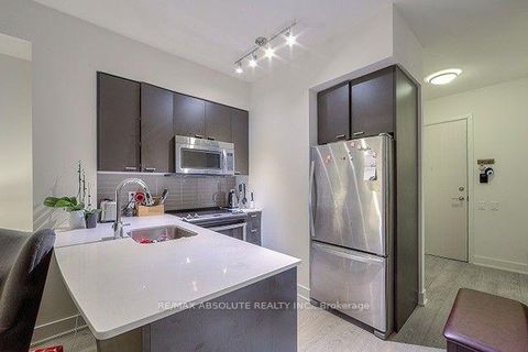 Photo 4 at 3007 - 30 Roehampton Avenue, Mount Pleasant West, Toronto