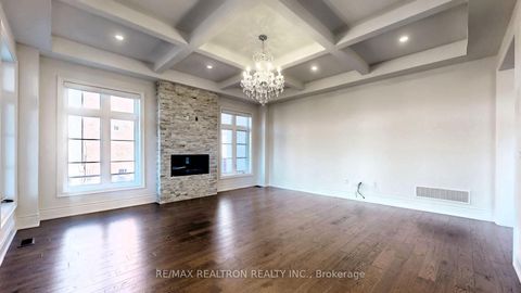Photo 12 at 52 Rolling Green Court, Kleinburg, Vaughan